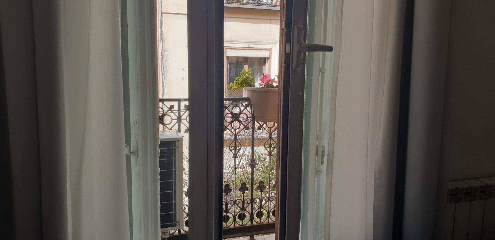 Hostal Las Fuentes (Adults Only) Madrid Bagian luar foto