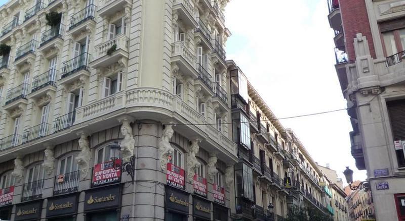 Hostal Las Fuentes (Adults Only) Madrid Bagian luar foto